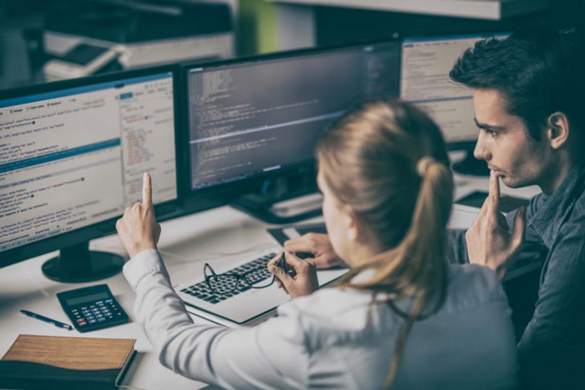 How to “Woo” a Recruiter and Land Your Dream Job